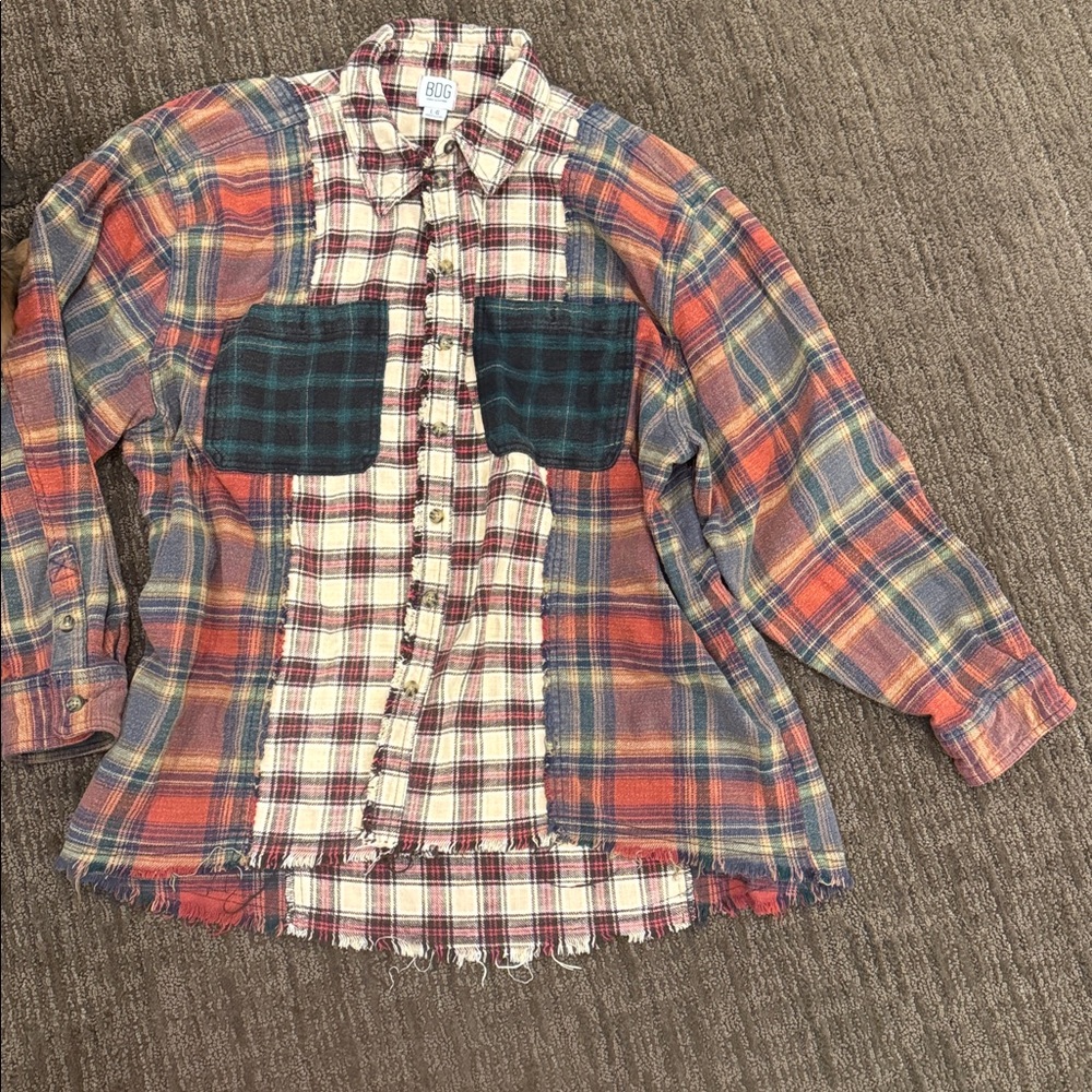 Bdg Spliced Flannel Button Down Size Large No Fla… - image 1